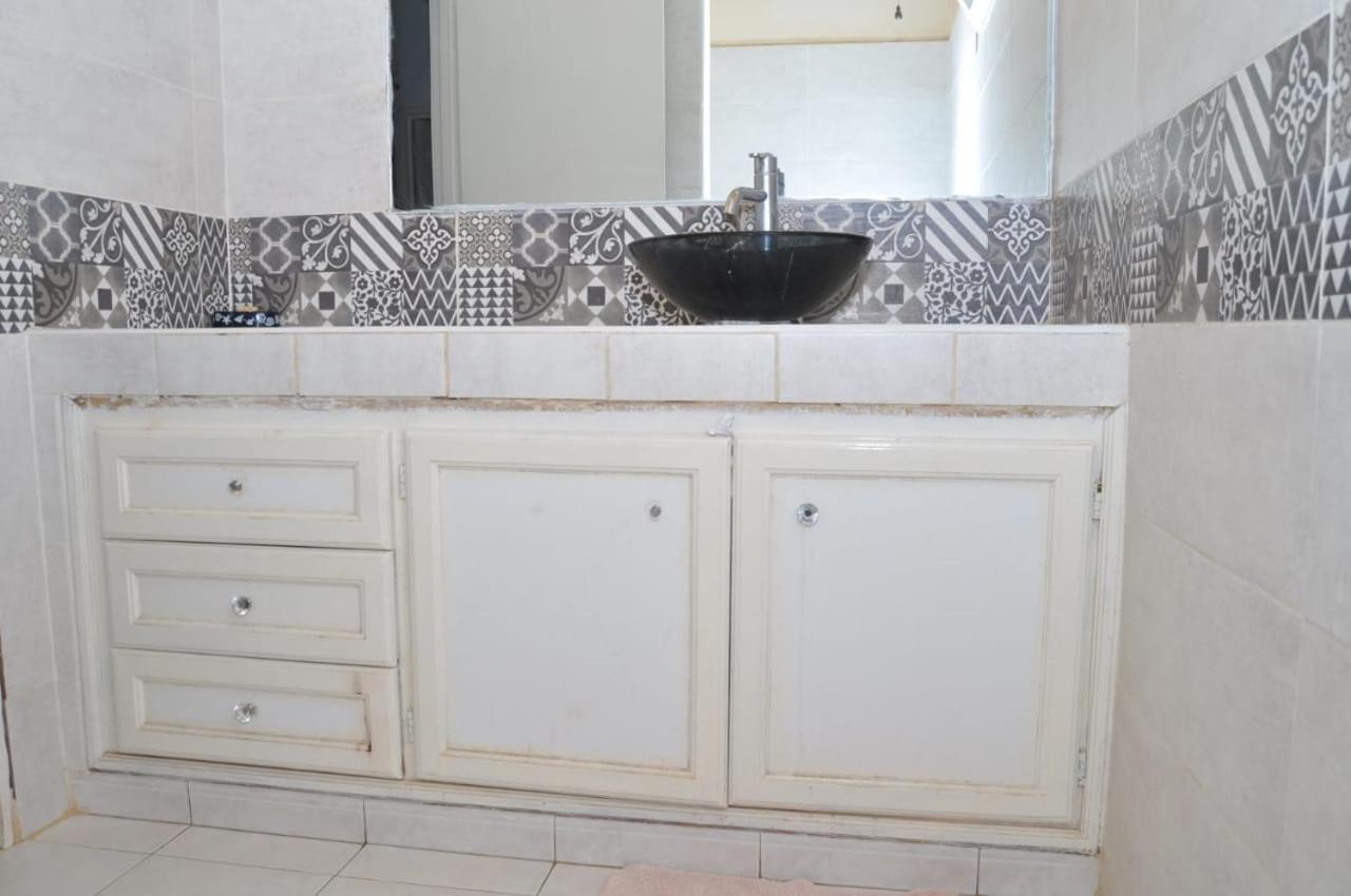 Appartement à Saly Esterno foto