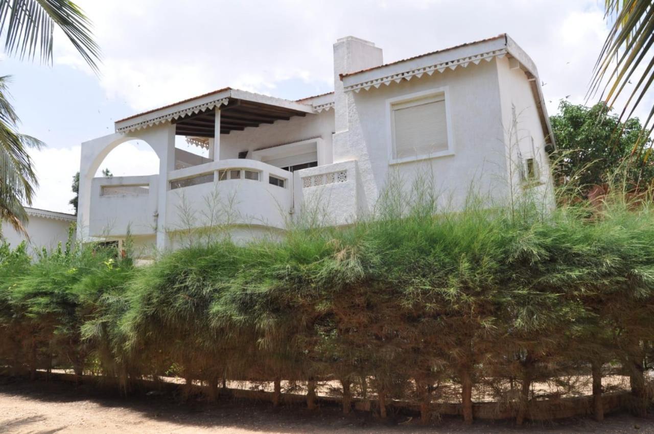 Appartement à Saly Esterno foto
